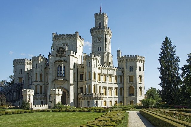 Zámek Hluboká nad Vltavou patří mezi nejkrásnější historické skvosty České republiky